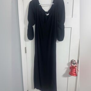 Chic Black Long Sleeve Maxi Dress, Perfect for versatile styling.